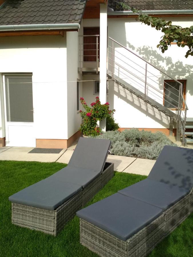 Golya Vendeghaz Apartment Tiszaug Ngoại thất bức ảnh